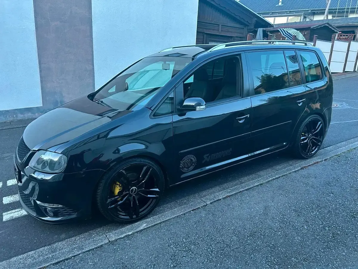 Gebraucht VW Touran 150 PS (110 kW) 2004 Schwarz Van / Kleinbus