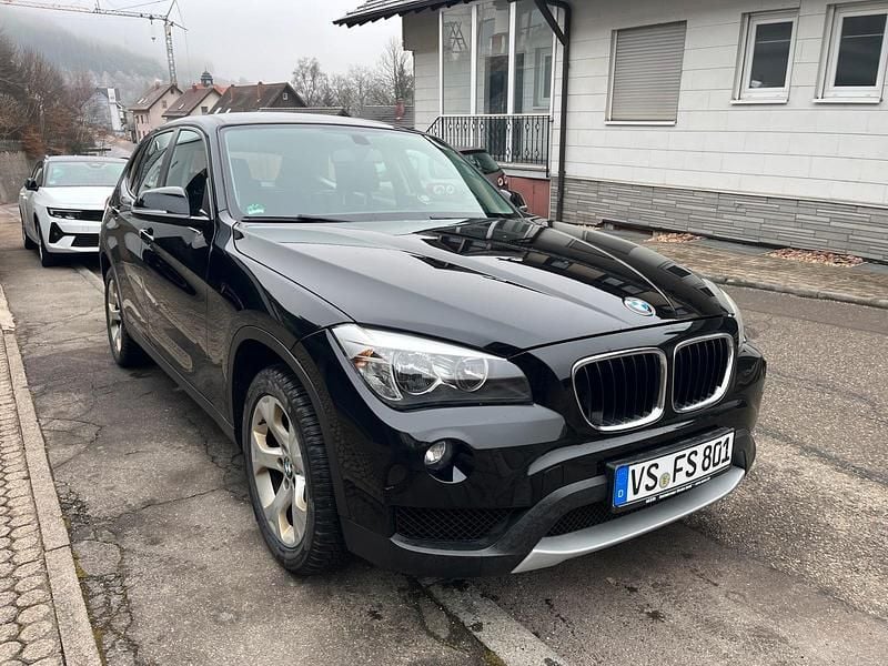 Gebraucht BMW X1 143 PS (105 kW) 2012 Schwarz SUV