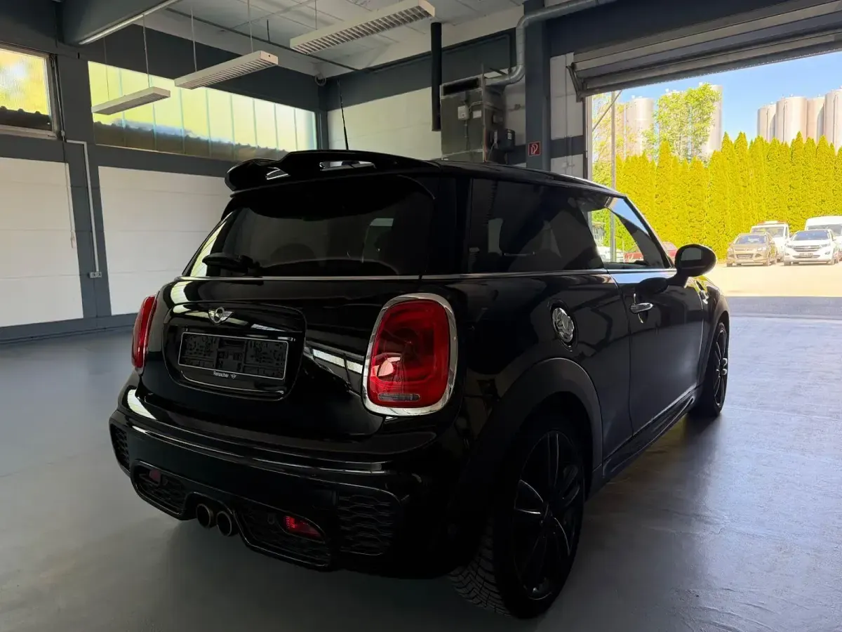 Gebraucht Mini Cooper S 192 PS (141 kW) 2017 Schwarz Kleinwagen