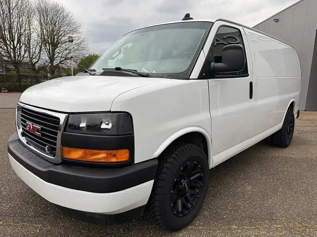 Gebraucht Chevrolet Express 400 PS (294 kW) 2021 Van / Kleinbus