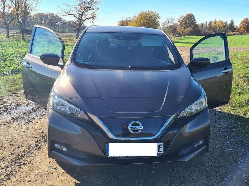 Gebraucht Nissan Leaf Tekna 110 kW (150 PS) 2019 Bronze Kleinwagen