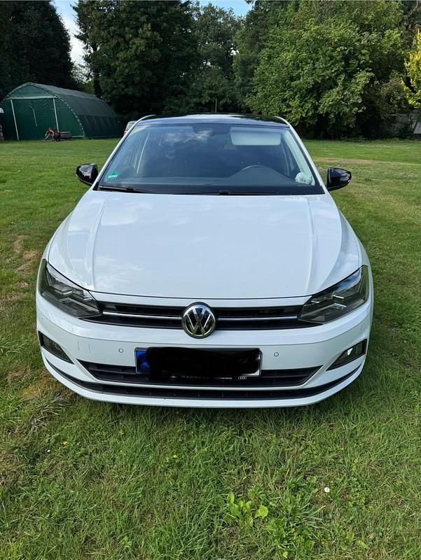 Weiß Gebraucht 2020 VW Polo IQ Drive Kleinwagen | 11.700 € (Superpreis) - Bild 1/4