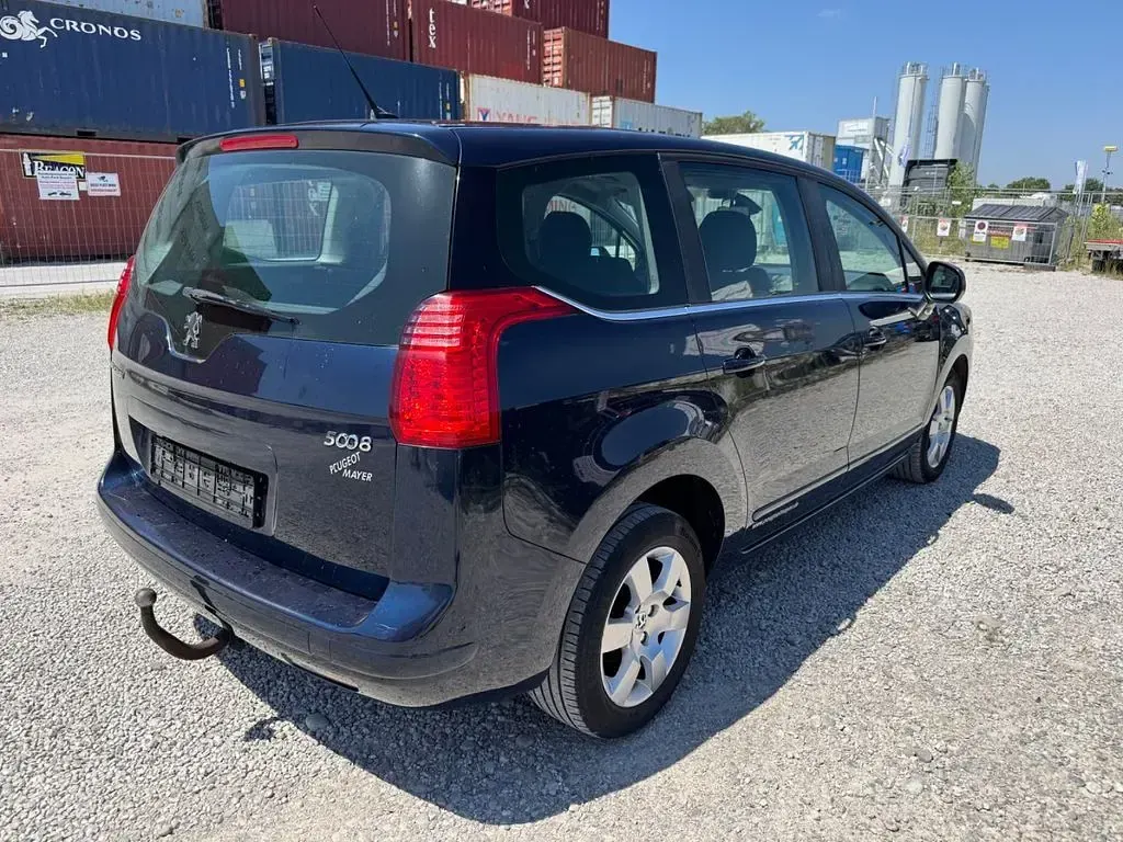 Gebraucht Peugeot 5008 Premium 120 PS (88 kW) 2011 Blau Van / Kleinbus