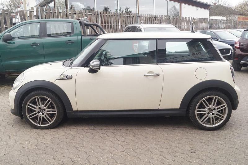 Gebraucht Mini ONE 75 PS (55 kW) 2012 Weiß Kleinwagen