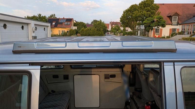 Second-hand VW Multivan Edition 95 CP (69 kW) 1989 Albastru Monovolum