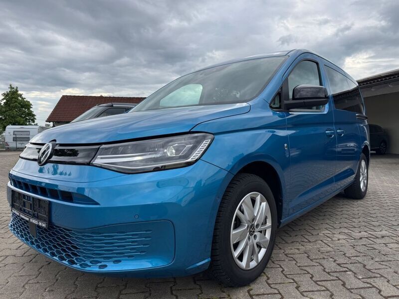 Blau Gebraucht 2023 VW Caddy Maxi Van / Kleinbus | 32.990 € (Etwas zu teuer) - Bild 1/4
