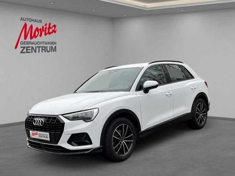 Gletscherweiß metallic (metallic) Gebraucht 2020 Audi Q3 Advanced SUV | 28.990 € (Fairer Preis) - Bild 1/4