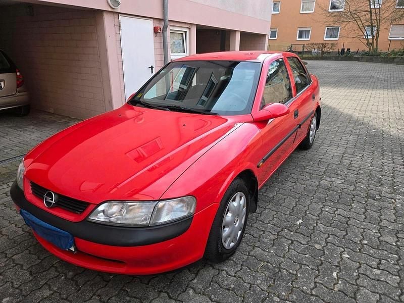 Gebraucht Opel Vectra 101 PS (74 kW) 1997 Rot Limousine