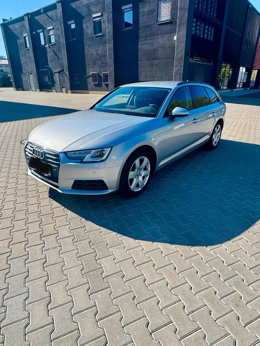 Gebraucht Audi A4 Ambiente 110 PS (80 kW) 2017 Silber Kombi