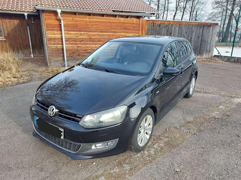 Schwarz Gebraucht 2013 VW Polo Life Kleinwagen | 7.990 € (Guter Preis) - Bild 1/4