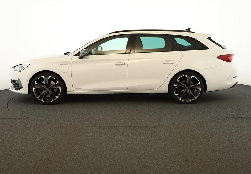 Gebraucht Cupra Leon VZ 245 PS (180 kW) 2022 White candy