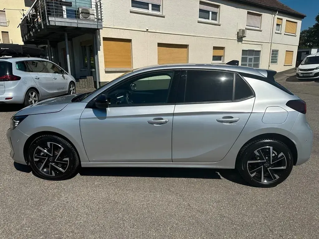 Gebraucht Opel Corsa 101 PS (74 kW) 2025 Silber Kleinwagen