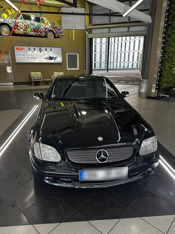 Gebraucht Mercedes SLK320 219 PS (161 kW) 2000 Schwarz Cabrio