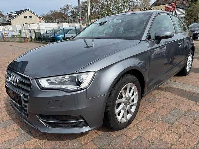 Gebraucht Audi A3 Attraction 105 PS (77 kW) 2013 Monsungrau metallic Kleinwagen