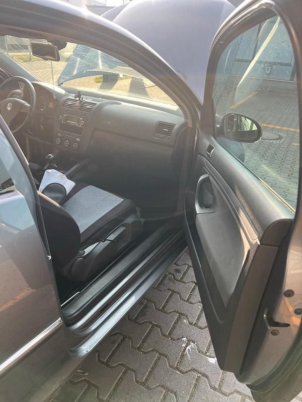 Gebraucht VW Golf V 102 PS (75 kW) 2008 Grau Kleinwagen
