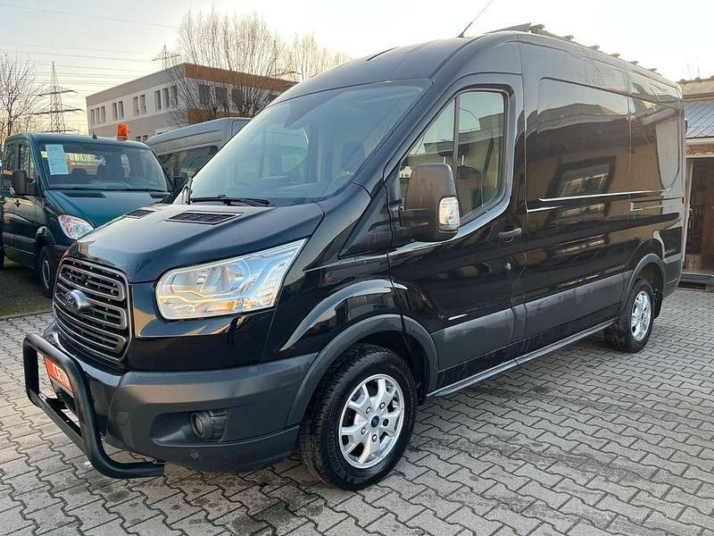 Gebraucht Ford Transit Trend 131 PS (96 kW) 2018 Schwarz Van / Kleinbus