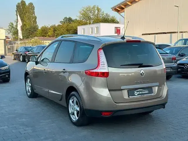 Gebraucht Renault Scénic III LIMITED 132 PS (97 kW) 2016 Gelb Limousine