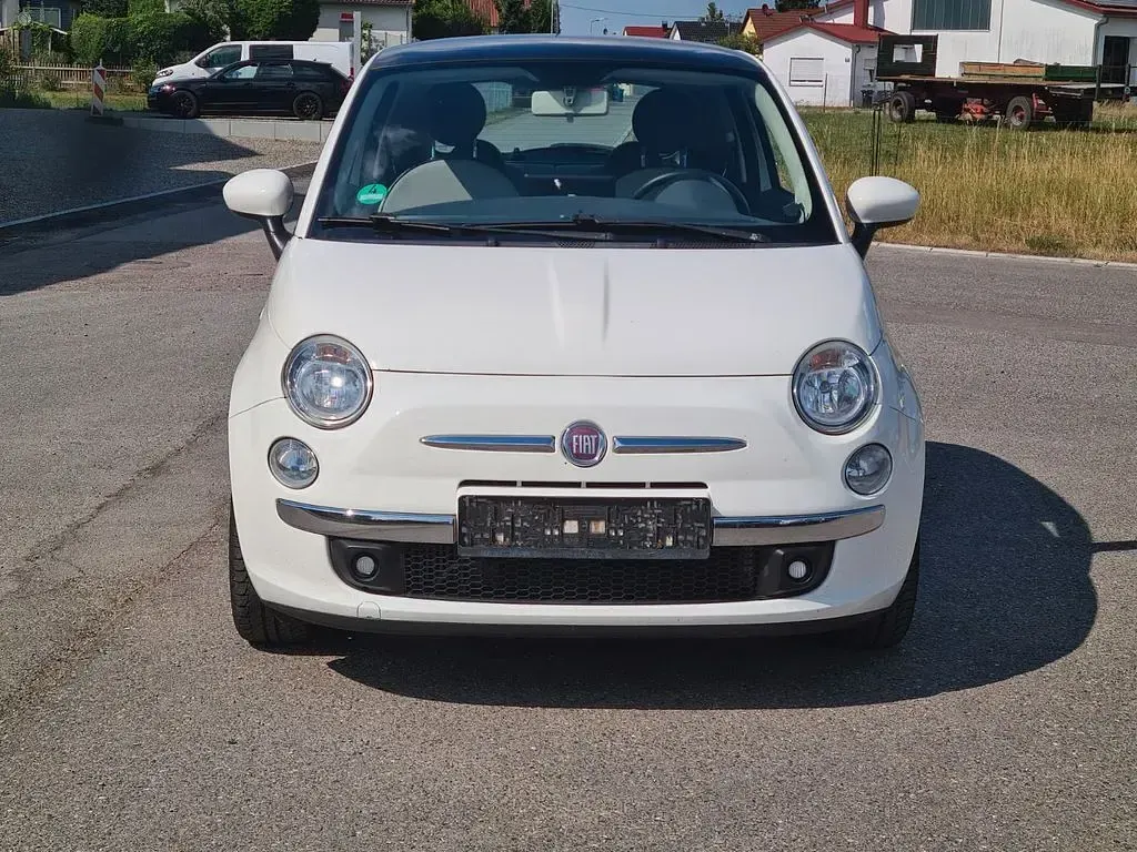 Gebraucht Fiat 500 Lounge 86 PS (63 kW) 2012 Weiß Kleinwagen