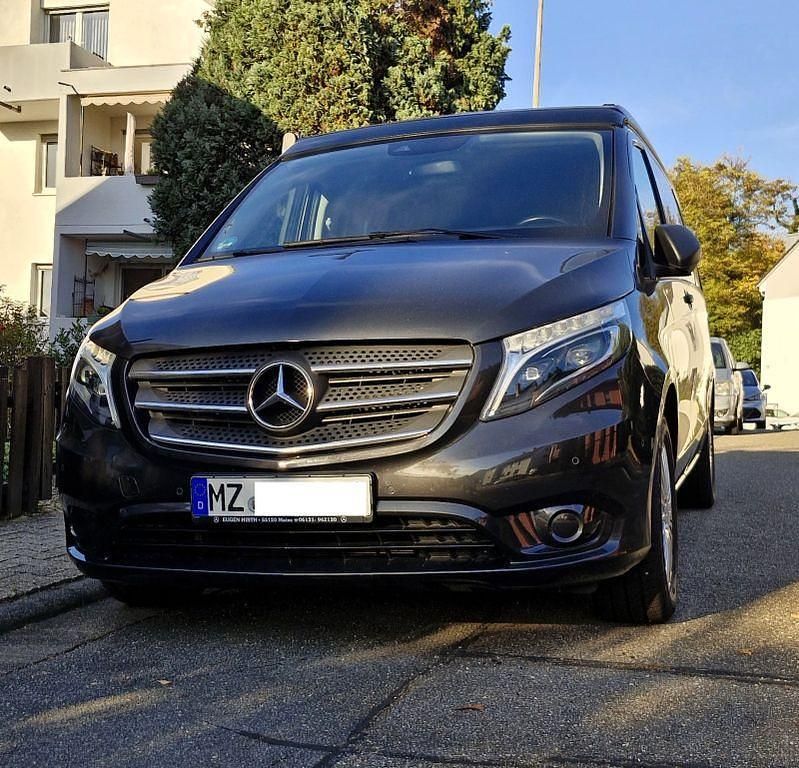 Grau Gebraucht 2020 Mercedes Vito Marco Polo Van / Kleinbus | 45.900 € - Bild 1/4