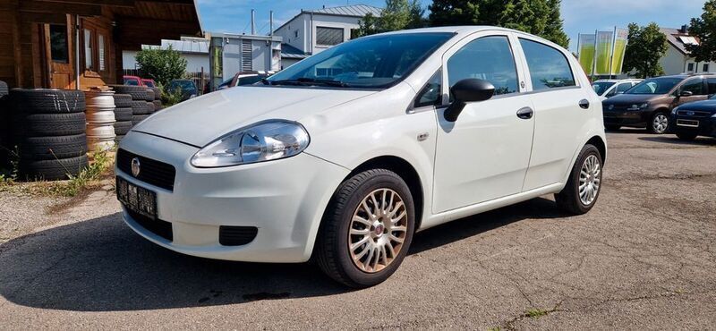 Weiß Gebraucht 2011 Fiat Grande Punto Kleinwagen | 1.800 € (Superpreis) - Bild 1/4