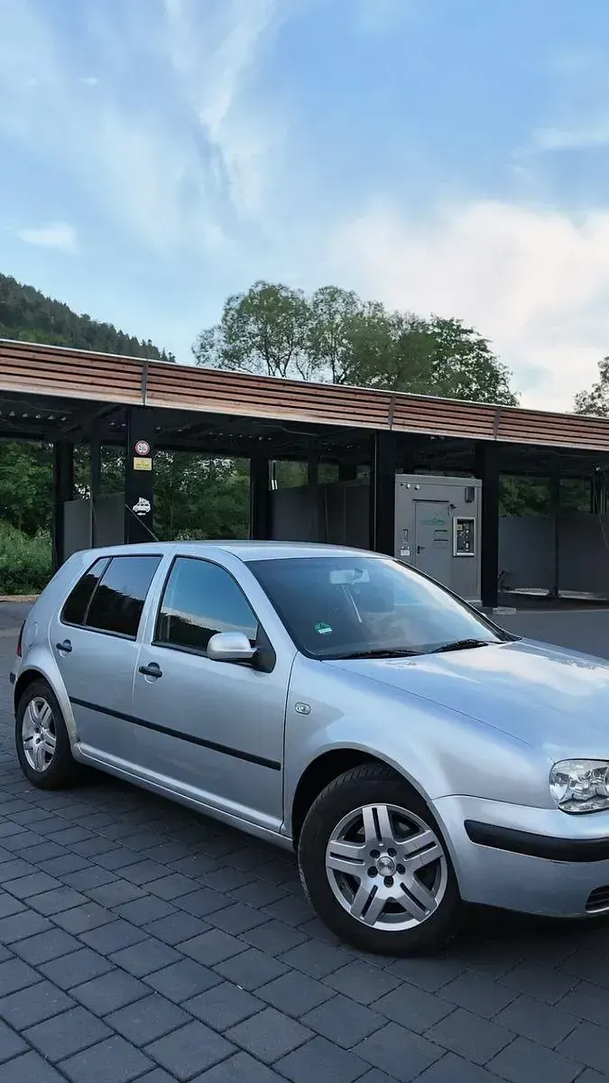 Gebraucht VW Golf IV Basis 116 PS (85 kW) 2000 Schwarz Limousine