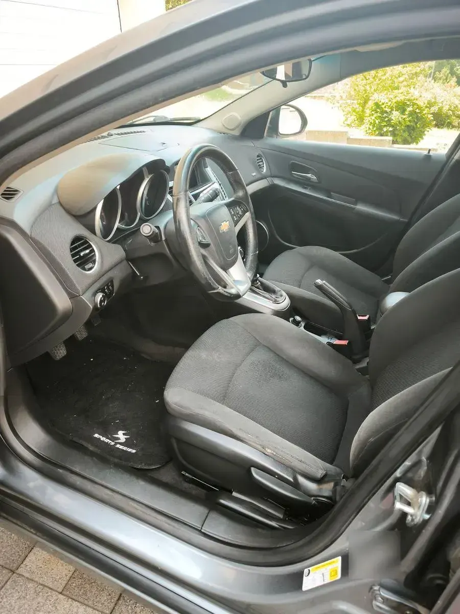 Gebraucht Chevrolet Cruze LT 140 PS (102 kW) 2013 Grau Kombi