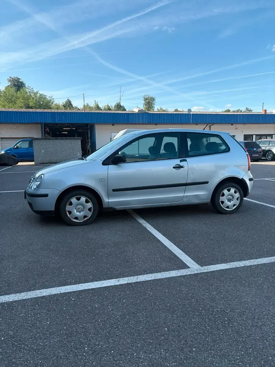 Gebraucht VW Polo 75 PS (55 kW) 2002 Grau Kleinwagen