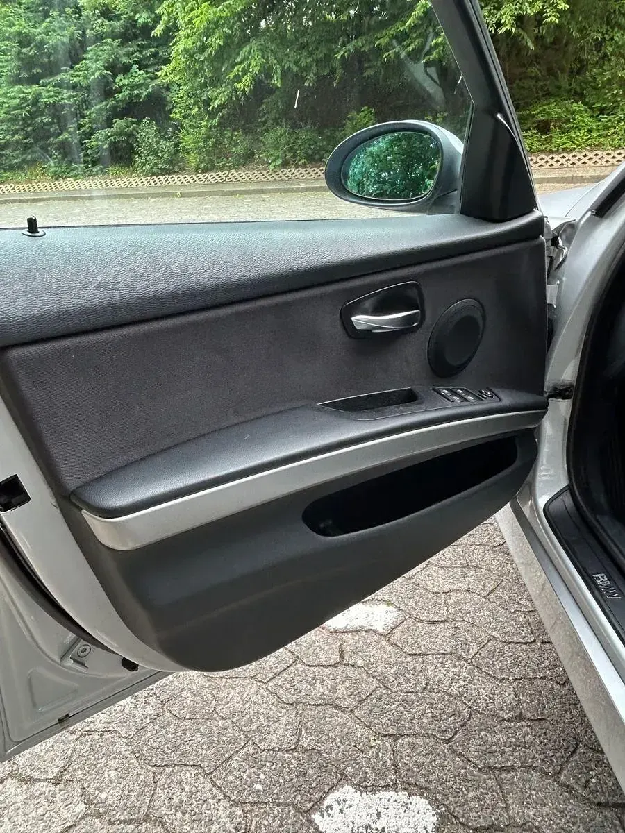 Gebraucht BMW 320 150 PS (110 kW) 2005 Silber Kombi