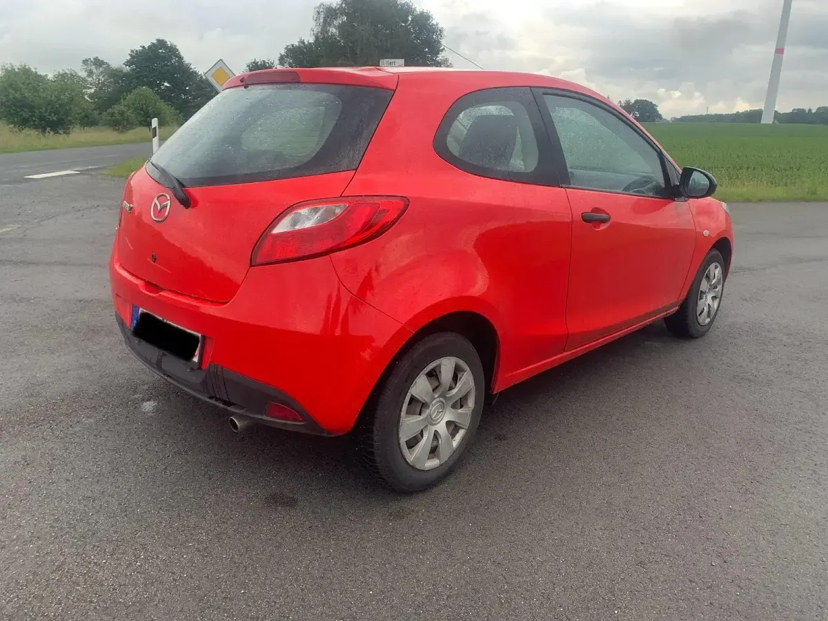 Gebraucht Mazda 2 Comfort 75 PS (55 kW) 2008 Rot Kleinwagen