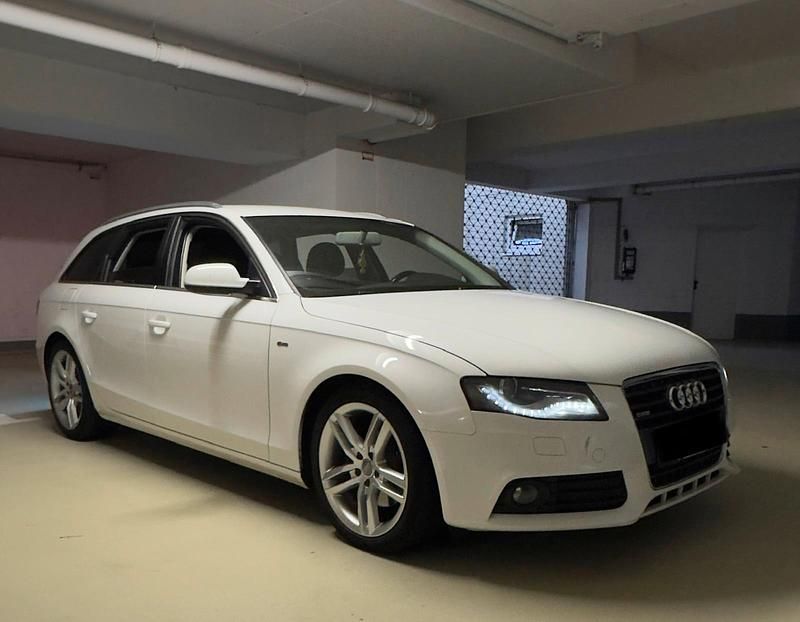 Weiß Gebraucht 2010 Audi A4 Kombi | 4.800 € (Superpreis) - Bild 1/4