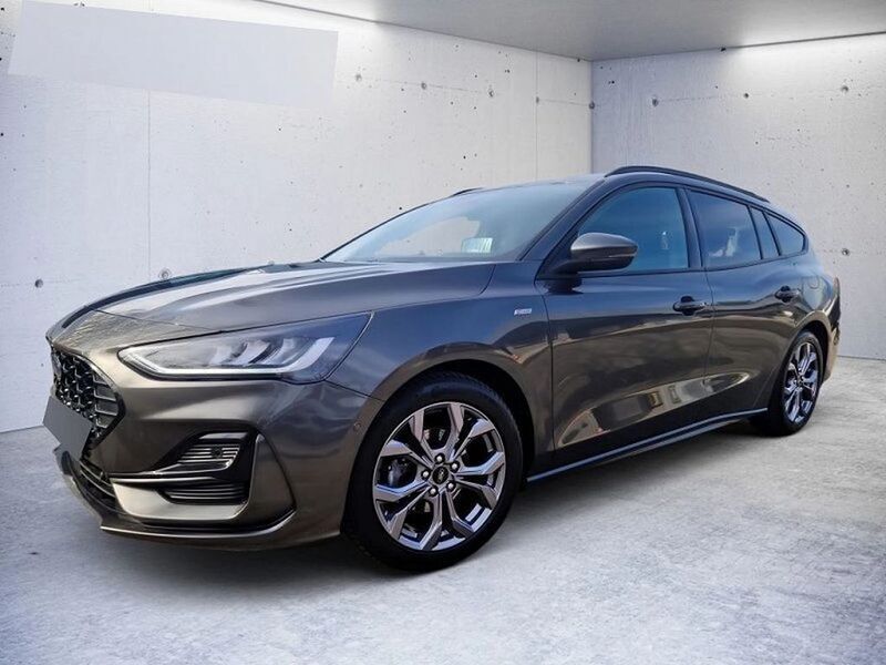 Grau Gebraucht 2024 Ford Focus ST-Line X | 24.189 € (Guter Preis) - Bild 1/4