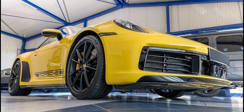 Gelb Gebraucht 2019 Porsche 911 Carrera S Chrono | 112.992 € (Fairer Preis) - Bild 1/4