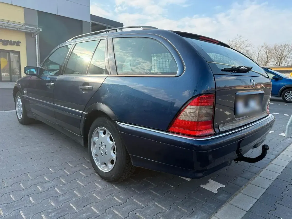 Gebraucht Mercedes C180 Elegance 122 PS (89 kW) 1998 Blau Kombi
