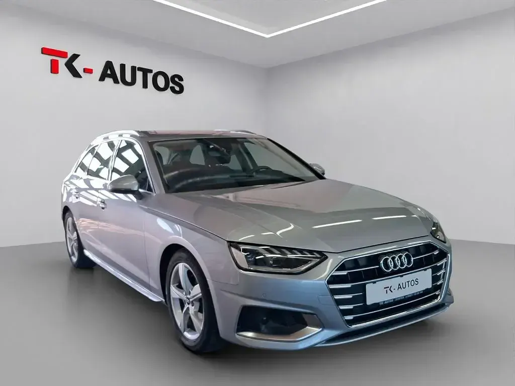 Gebraucht Audi A4 Sport 163 PS (119 kW) 2022 Silber Kombi