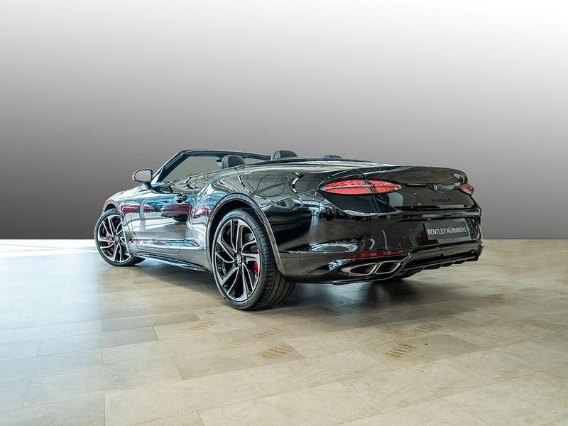 Neu Bentley Continental 680 PS (500 kW) 2026 Schwarz Cabrio