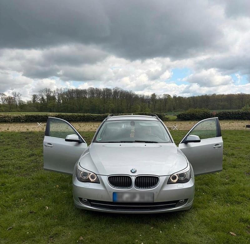 Second-hand BMW 523 190 CP (139 kW) 2009 Argintiu Break