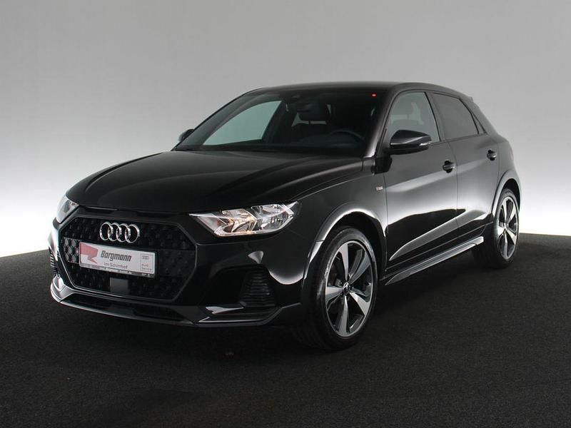 Gebraucht Audi A1 Basis 150 PS (110 kW) 2021 Mythosschwarz metallic (metallic) SUV