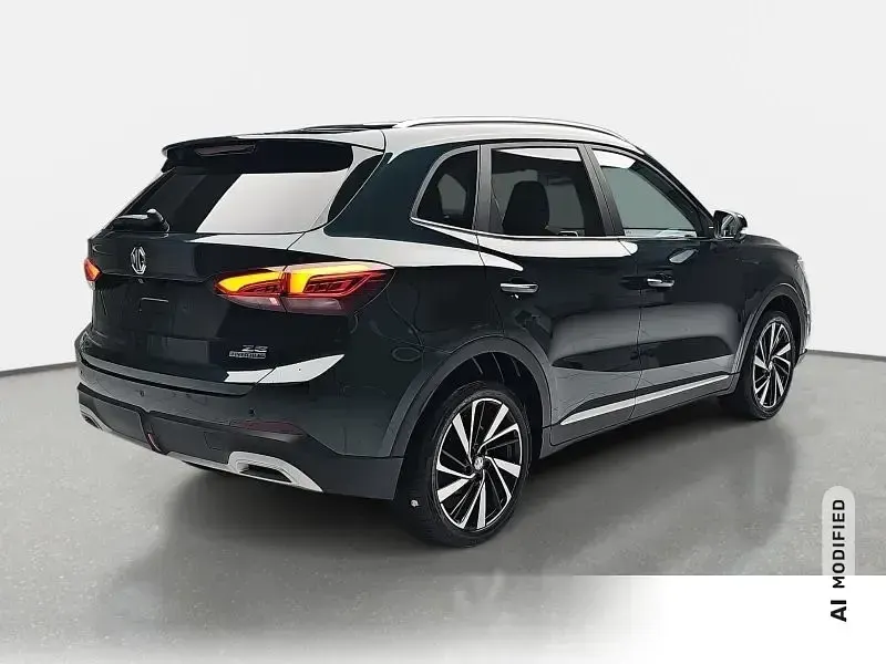 Neu MG ZS Luxury 197 PS (144 kW) 2026 Grün metallic SUV