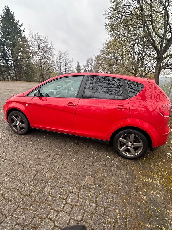 Gebraucht Seat Altea 102 PS (75 kW) 2005 Rot Van / Kleinbus