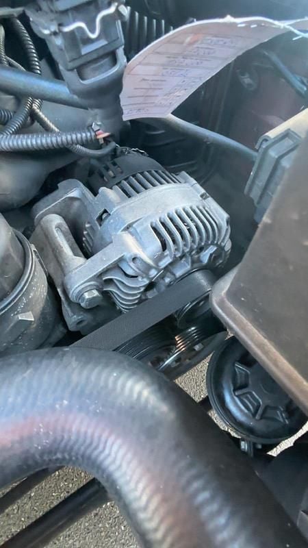 Gebraucht BMW 318 Sport Line 118 PS (86 kW) 1998 Weiß Limousine