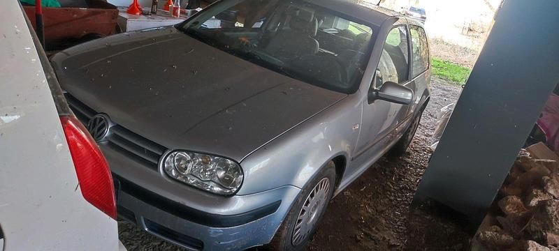 Usata VW Golf IV 75 CV (55 kW) 2002