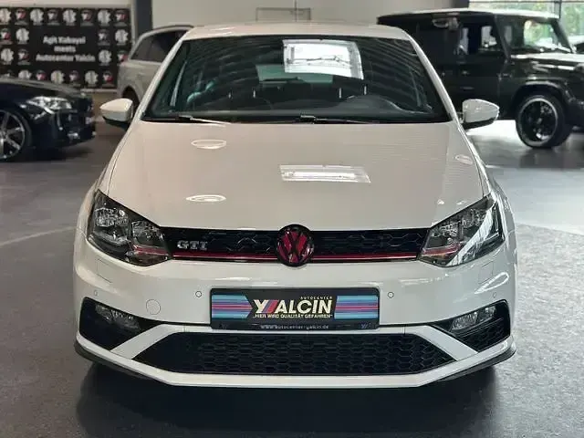 Gebraucht VW Polo Comfortline 200 PS (147 kW) 2017 Ebenholzschwarz Kleinwagen