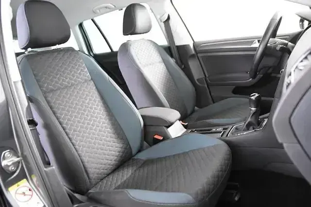 Gebraucht VW Golf VII IQ Drive 116 PS (85 kW) 2020 Grau Kombi