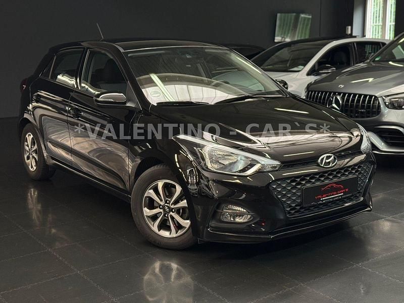 Schwarz Gebraucht 2019 Hyundai i20 Style Kleinwagen | 13.999 € (Fairer Preis) - Bild 1/4