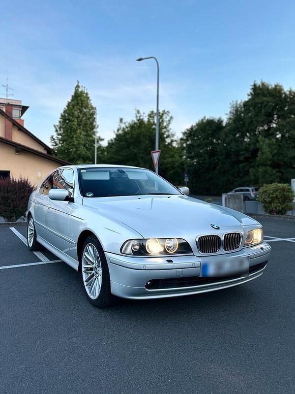 Gebraucht BMW 525 192 PS (141 kW) 2002 Silber Limousine