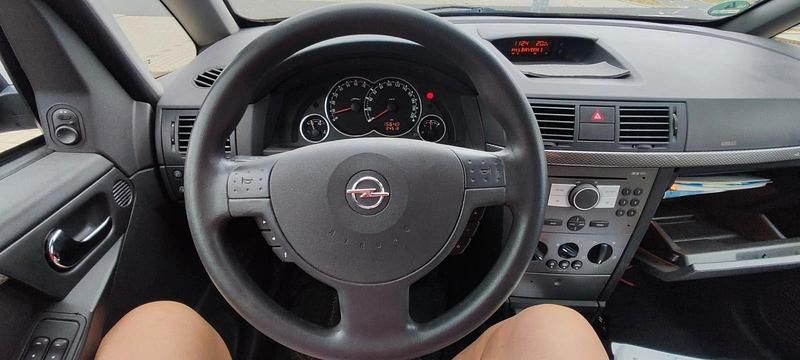 Gebraucht Opel Meriva Edition 105 PS (77 kW) 2008 Grau Van / Kleinbus