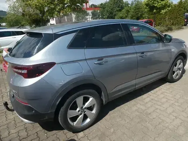 Gebraucht Opel Grandland X Innovation 131 PS (96 kW) 2019 Grau SUV