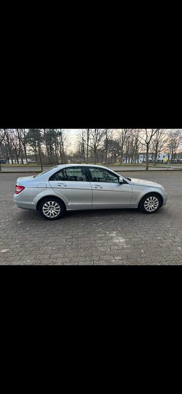 Gebraucht Mercedes C220 170 PS (125 kW) 2008 Silber Limousine