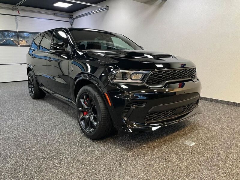 Schwarz Neu 2024 Dodge Durango SUV | 127.600 € - Bild 1/4