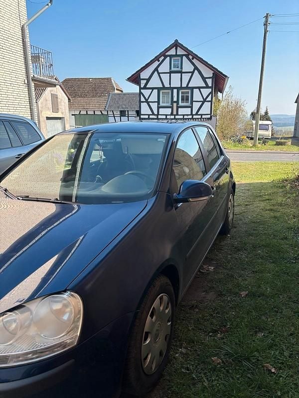 Gebraucht VW Golf V 102 PS (75 kW) 2004 Blau Kleinwagen